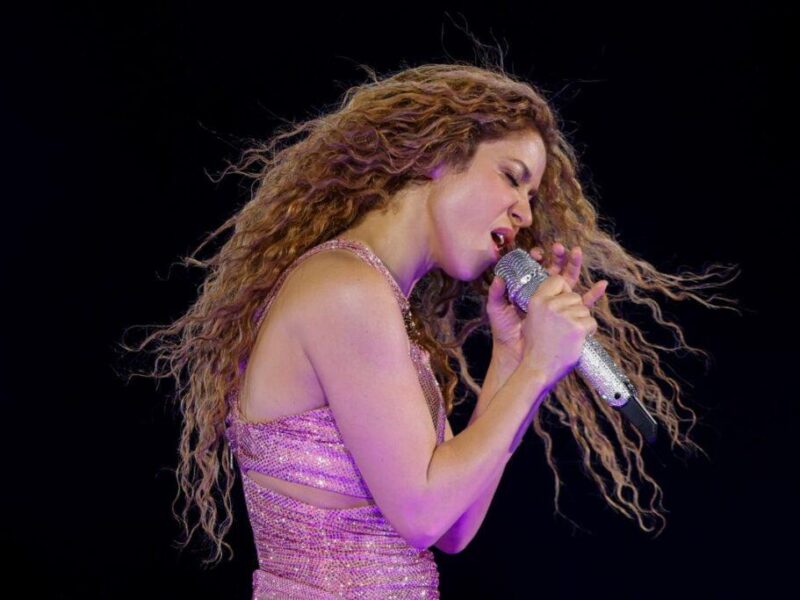 Shakira empoderamiento femenino lanza sus "10 mandamientos" en Brasil