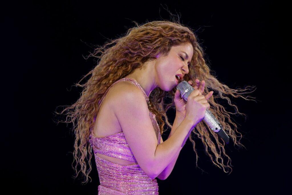 Shakira empoderamiento femenino lanza sus "10 mandamientos" en Brasil