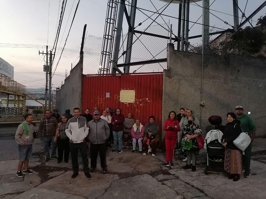 vecinos Continúan protesta de 3 colonias de Morelia por desabasto de agua