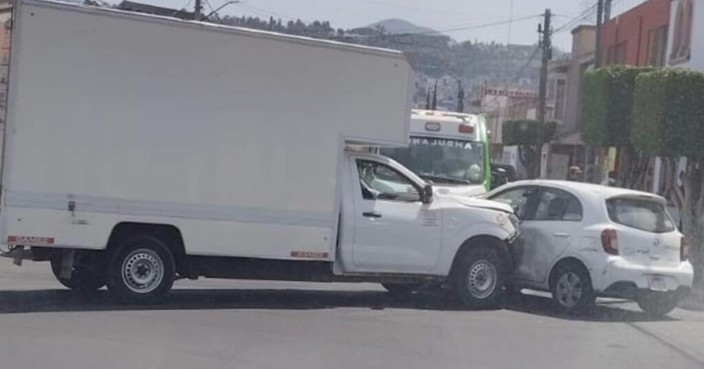 2 accidentes vehiculares en distintas colonias de Morelia