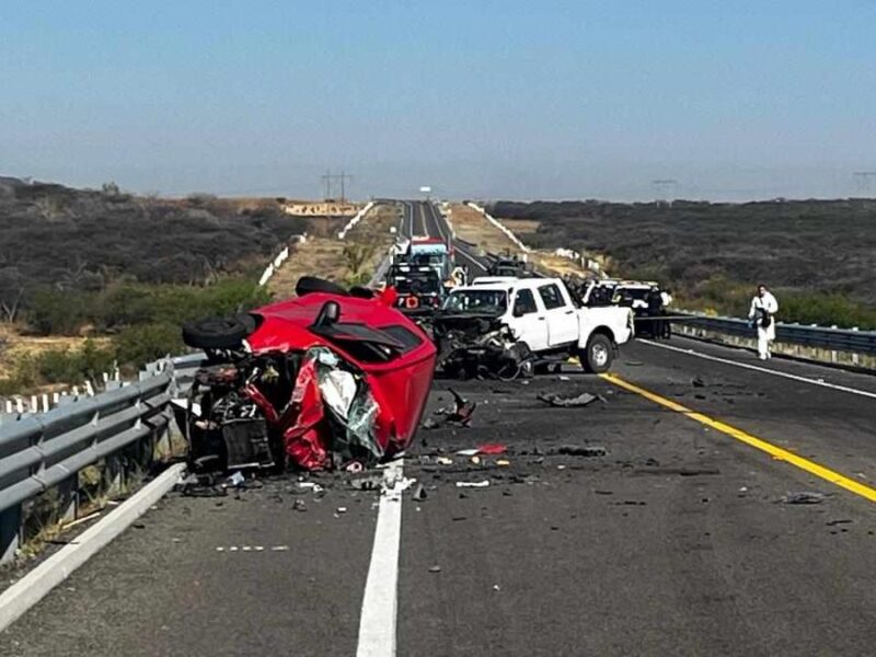 Accidente sobre Libramiento Oriente de La Piedad deja un muerto y 2 heridos