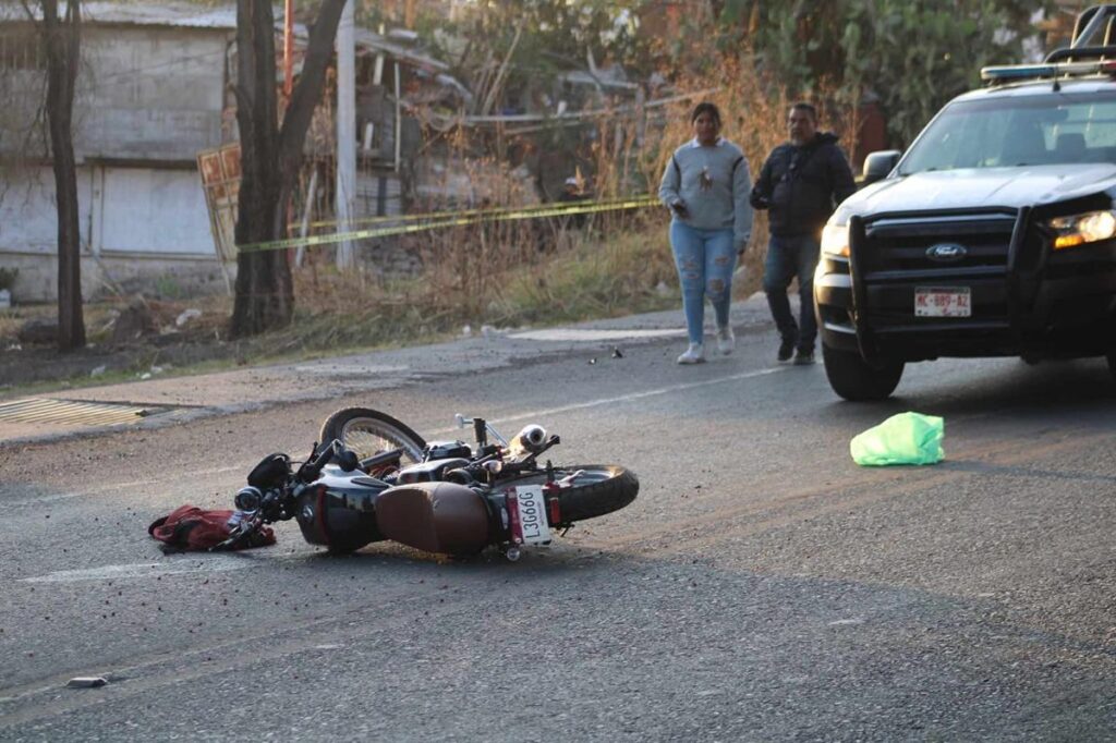 Adulto mayor muere tras ser atropellado por motociclista en el Libramiento Sur de Jacona