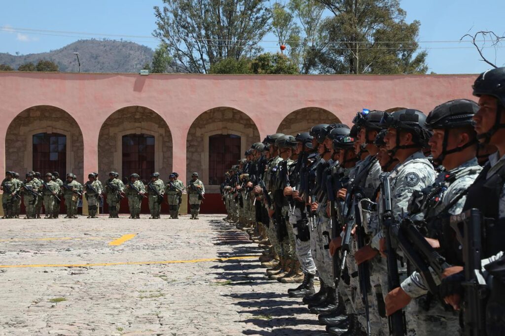 Agentes Federales refuerzan la seguridad en Michoacán 1