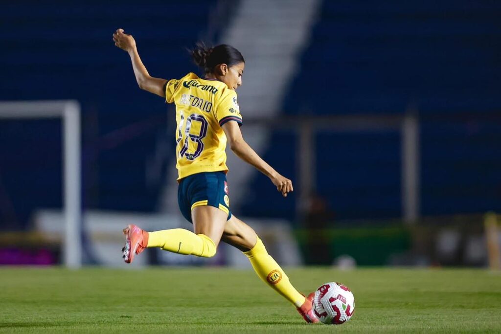 ¡Águilas Imparables! América Femenil vence a Tigres y Vuela a la Cima del Clausura 2025-1