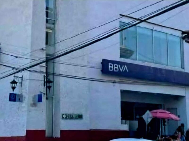 Asaltan a cuentahabiente en banco del Centro de Uruapan