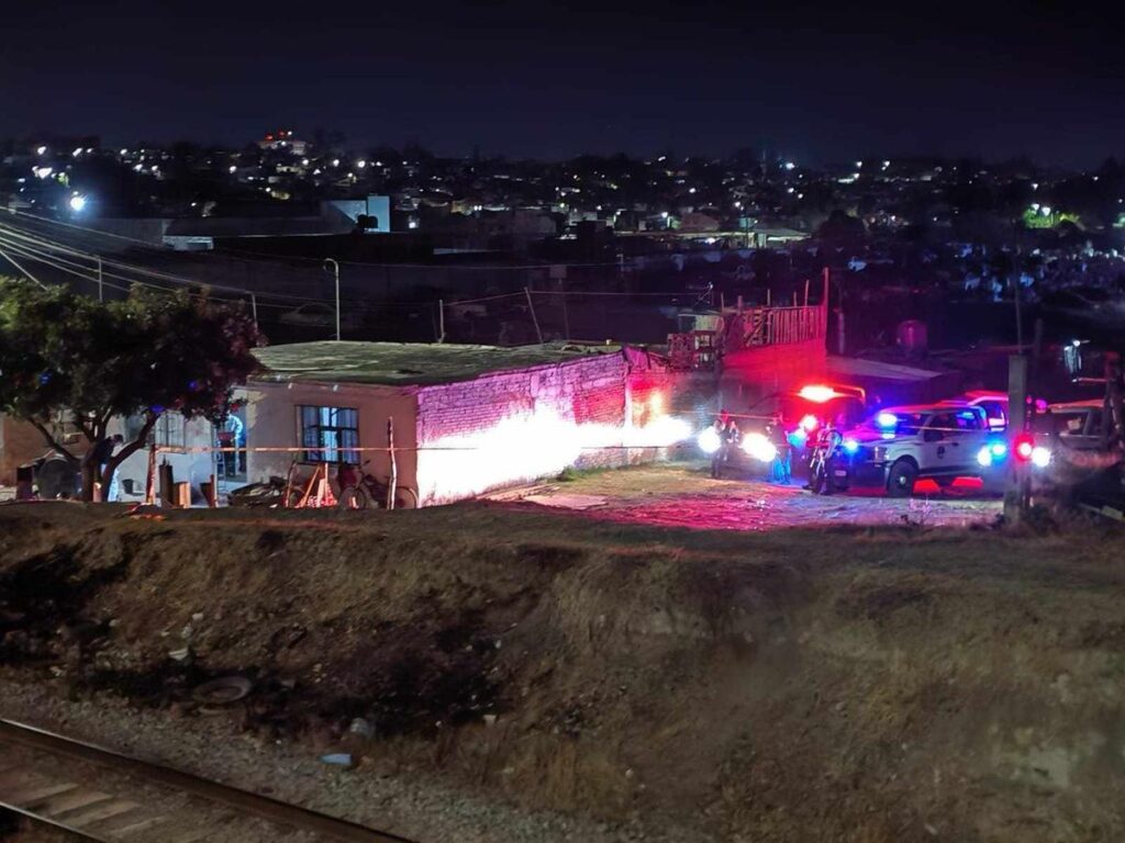 Asesinan a hombre en domicilio cerca de las vías férreas de Morelia