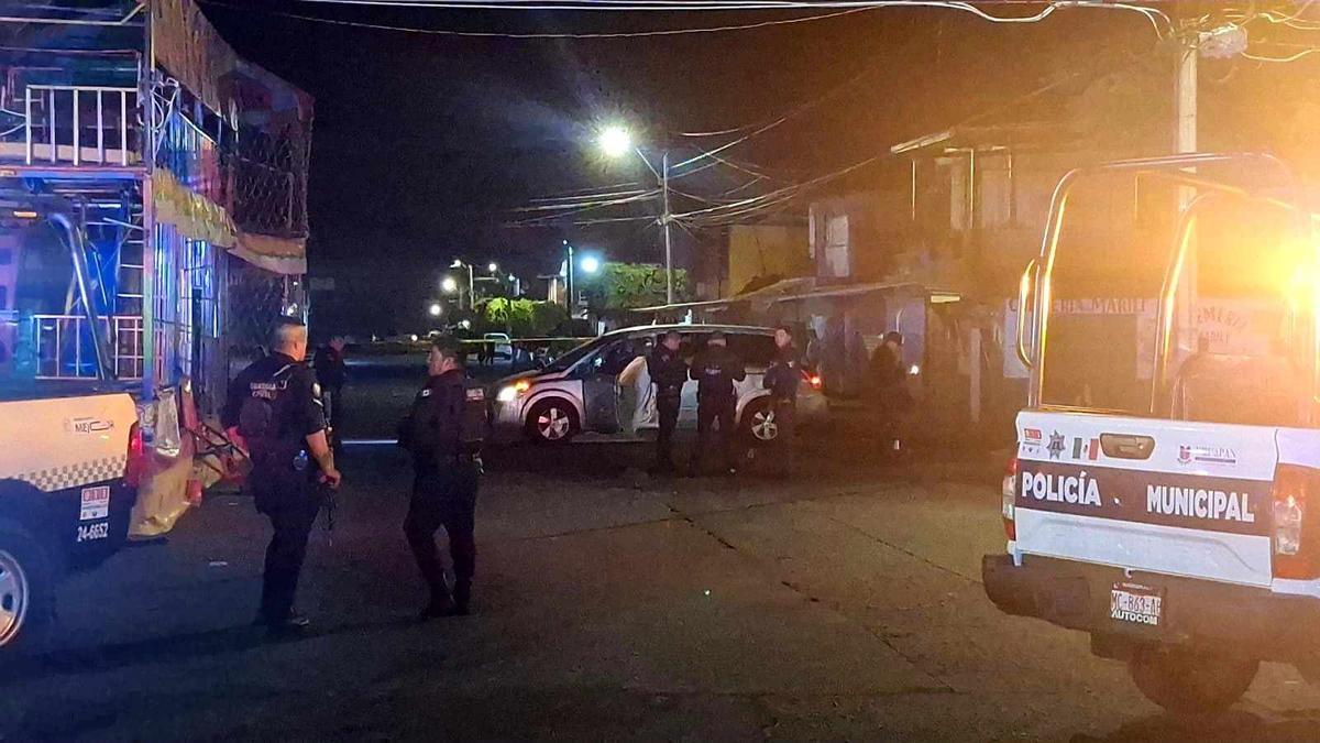 asesinato en Uruapan Acribillan a conductor de una camioneta, en la colonia La Mora