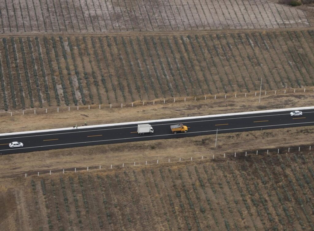 Autopista Maravatío-Zitácuaro quedará lista en 2026: Bedolla