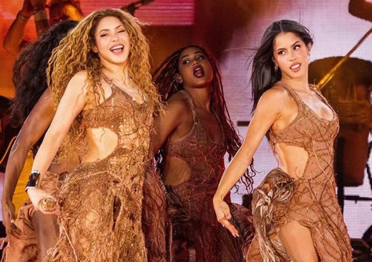 Bailarina de Shakira roba el corazón de los mexicanos durante show: “yo solo fui a ver a Natalia Palomares”