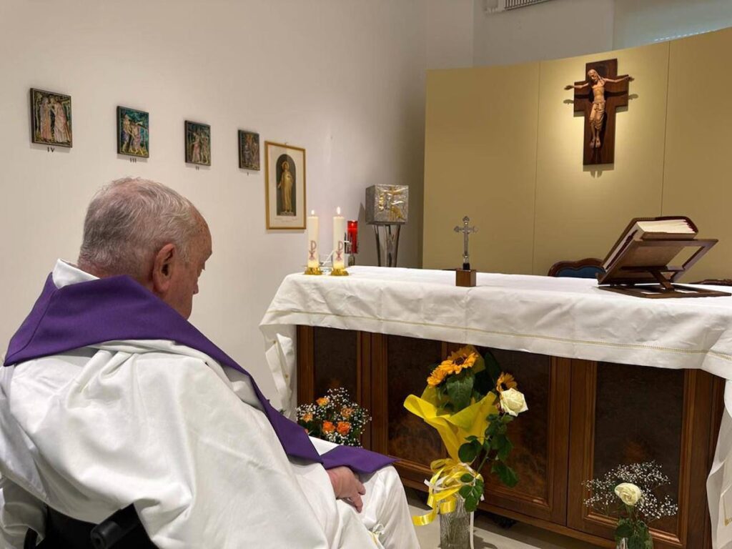 Comparten imagen del Papa Francisco Después de un Mes de Hospitalización