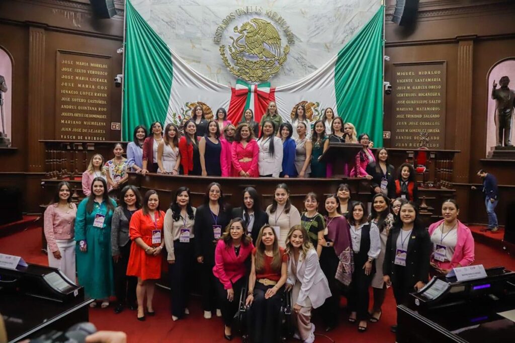 Concluye con éxito Segundo Parlamento de Mujeres 2025 del Congreso del Estado