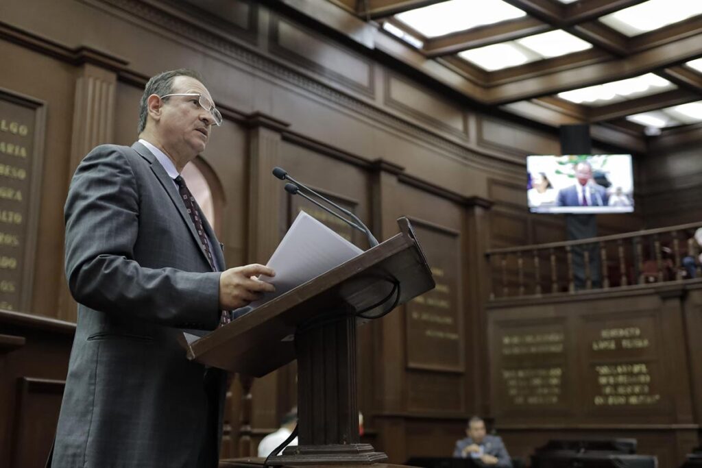 David Martínez Propone Reforma Ley Agua Michoacán 1