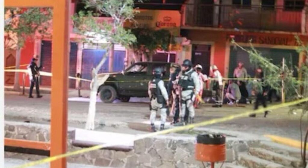 En Guanajuato comando armado irrumpe en cancha; ataque deja muertos y heridos