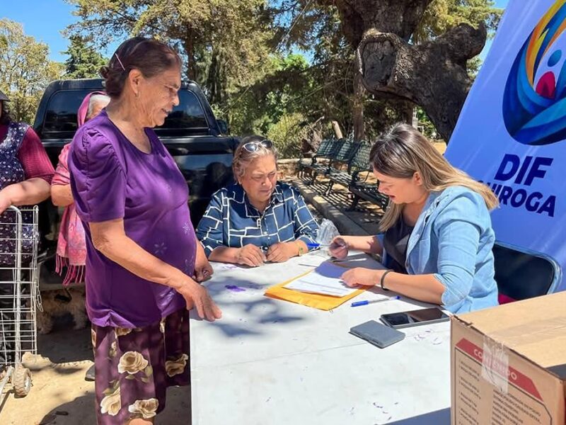 Gobierno de Quiroga y DIF entregan apoyo alimentario