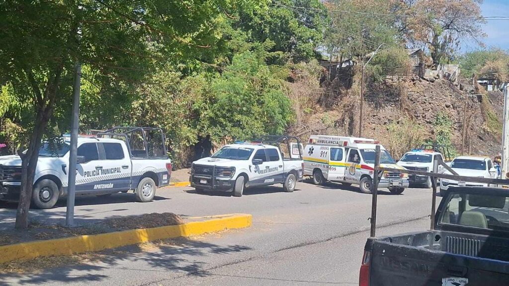 Hallan hombre herido debajo de puente en Apatzingán