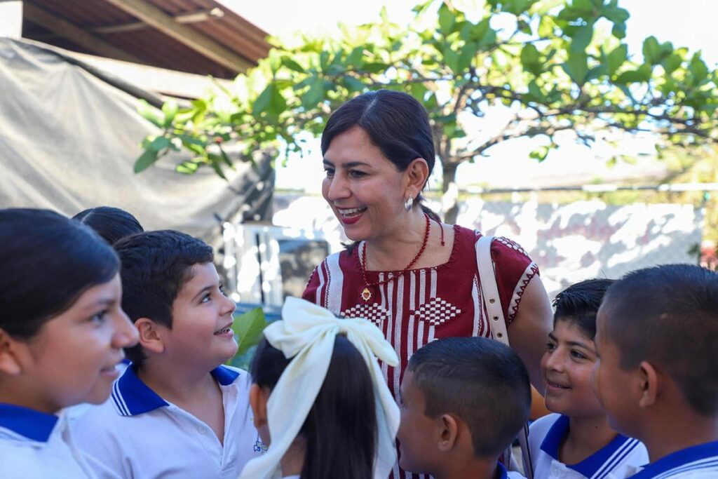 Hay clases en más de 11 mil escuelas de Michoacán, SEE descarta paro de labores