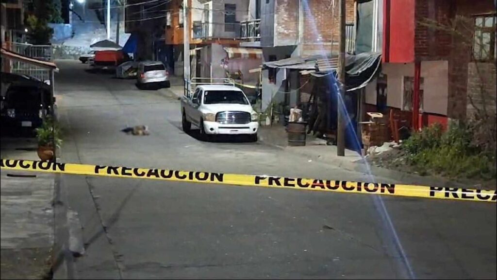 Hombre es asesinado a balazos en la colonia Elías Pérez Ávalos, Uruapan