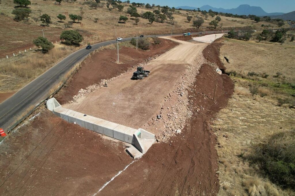 la renovada autopista Maravatío-Zitácuaro estará lista en 2027