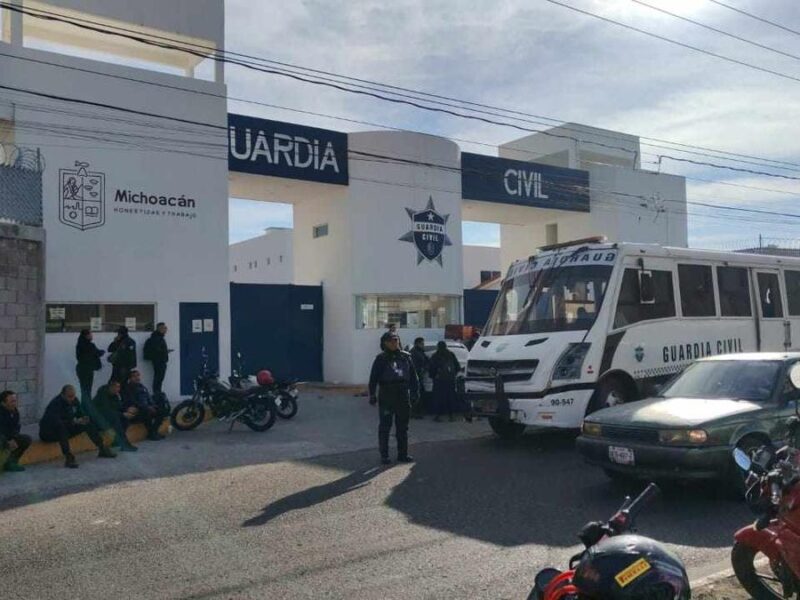 manifestación de policías guardia civil de Morelia