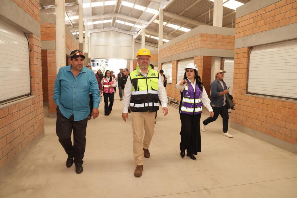 Obra del Mercado Poniente de Uruapan con avance del 90%