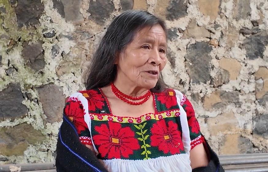 partera tradicional Michoacán Nana Elodia, homenajeada en la K’uínchekua