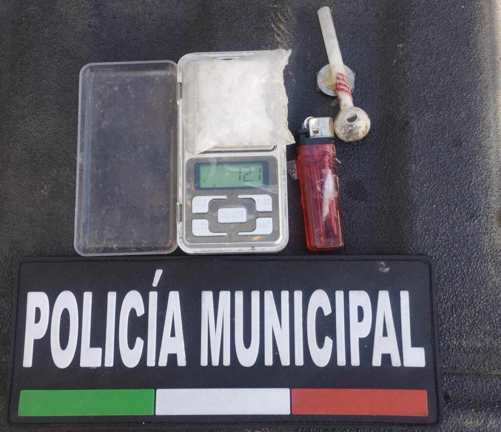 Policía de Pátzcuaro detiene a El Memorio en posesión de droga-1