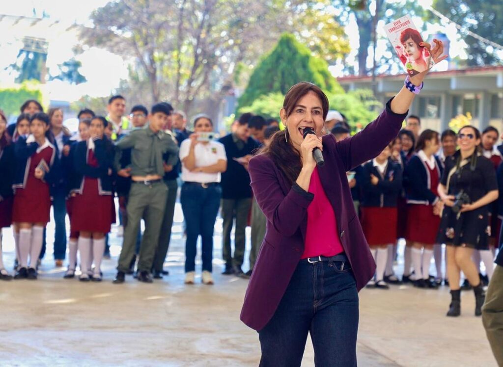 Tarjetas para becas de apoyo a estudiantes se entregarán en marzo